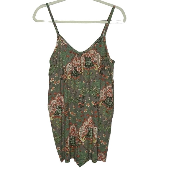 Labiz Floral Paisley Print Sage Green Romper - Picture 2 of 14